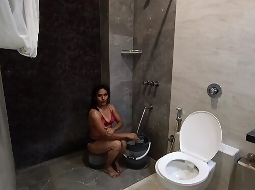 Homemade MILF Shower Scene